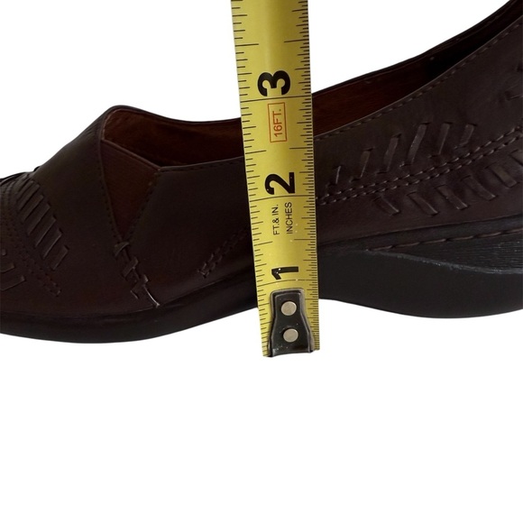 Hush Puppies Brown Loafers with Floral Embroidery - Picture 10 of 10